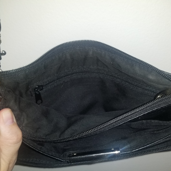 Relic Faux Leather Black Convertible Clutch-Crossbody - Picture 4 of 9